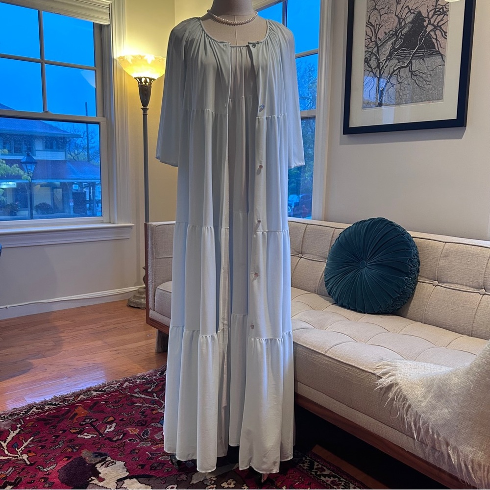 Vintage 70’s Gilead Romantic Tiered Maxi Nightgown & Robe Set in Powder Blue - Picture 8 of 12
